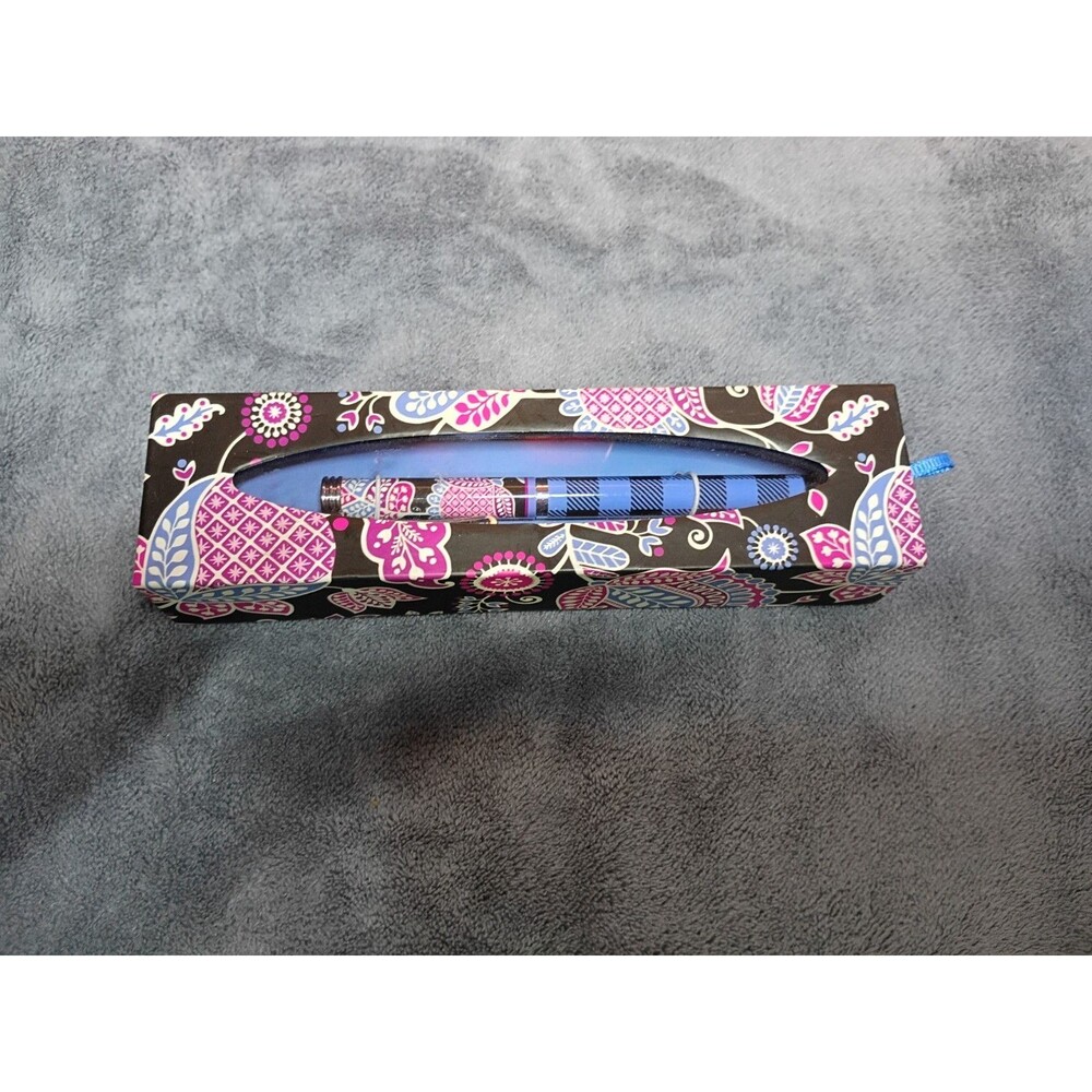 Vera Bradley Ballpoint Pens Lot of 2 Alpine Floral Midnight Paisley Boxed - Picture 7 of 13